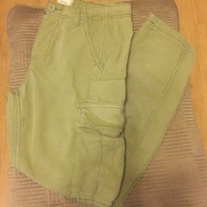 Free People size 2 army green cargo pants